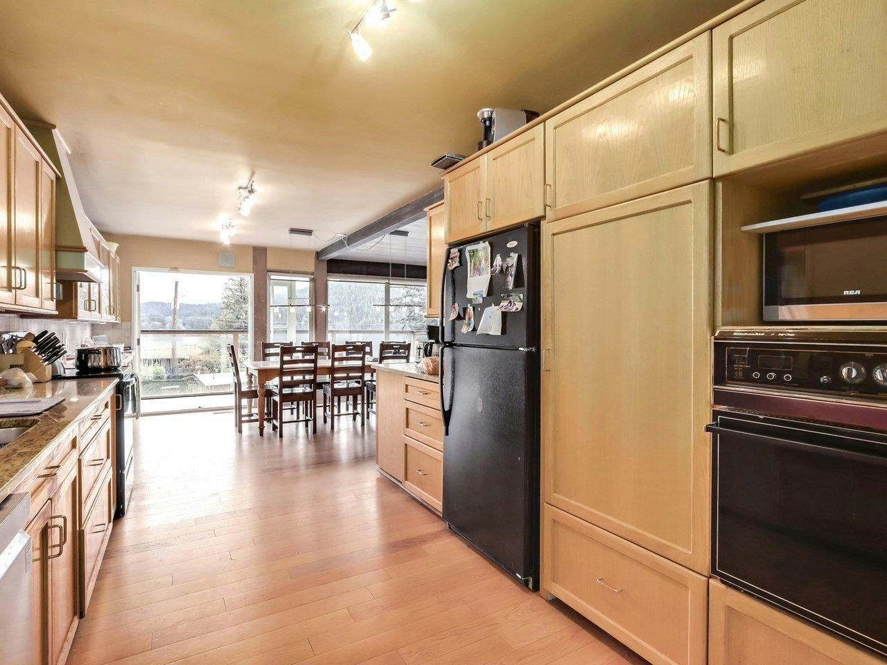 534 Beachview Drive, North Vancouver, BC, V7G 1P9 - 6