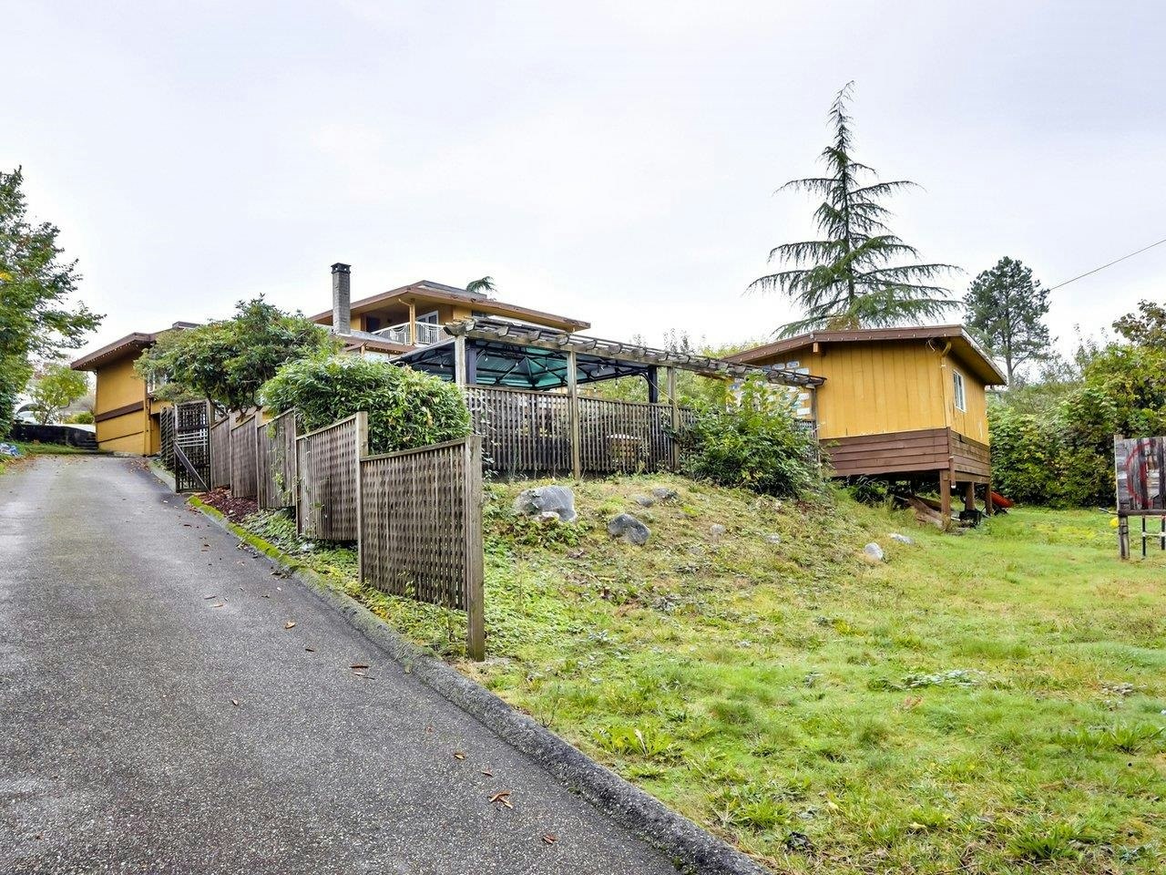 534 Beachview Drive, North Vancouver, BC, V7G 1P9 - 21
