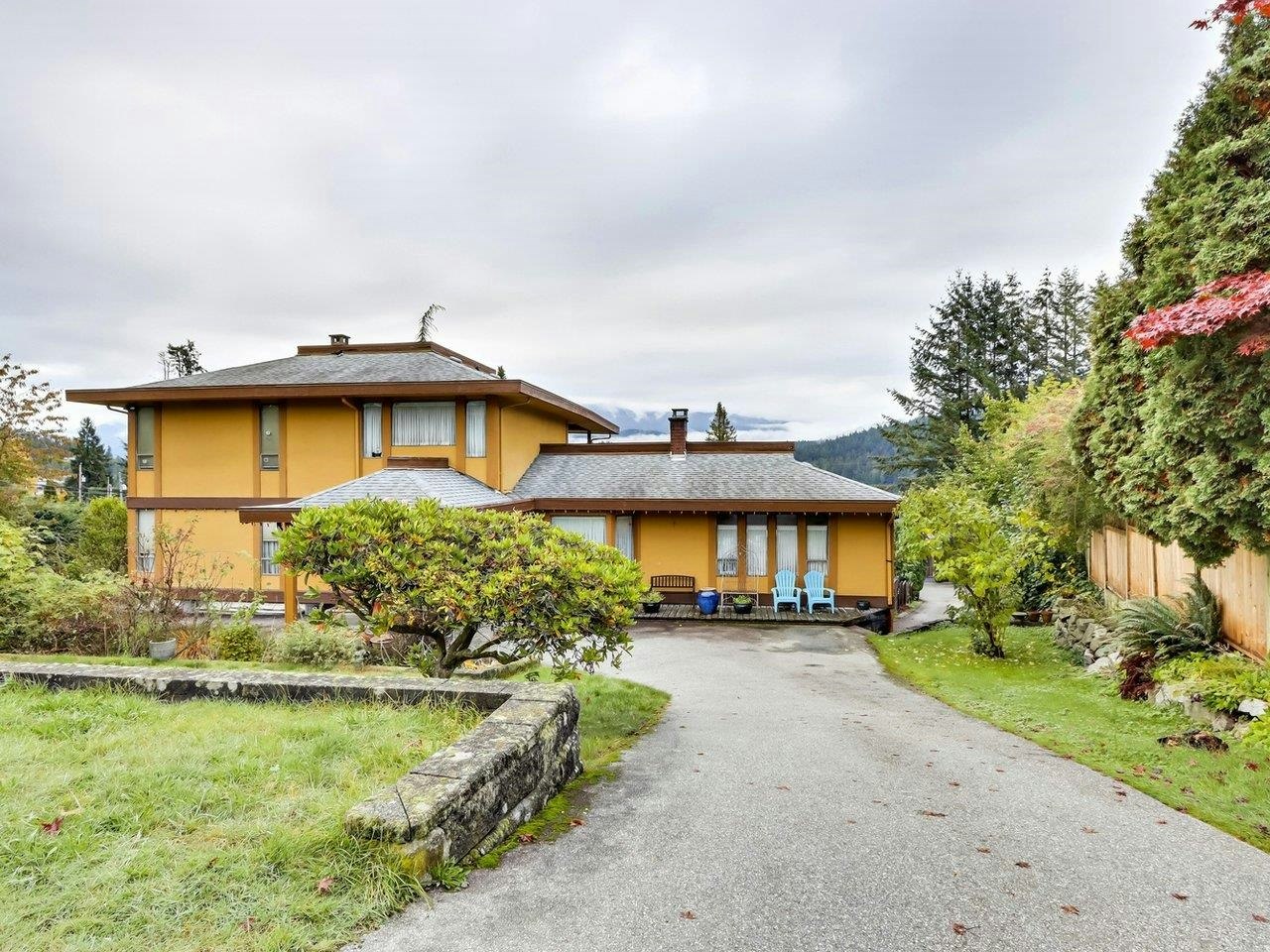 534 Beachview Drive, North Vancouver, BC, V7G 1P9 - 3