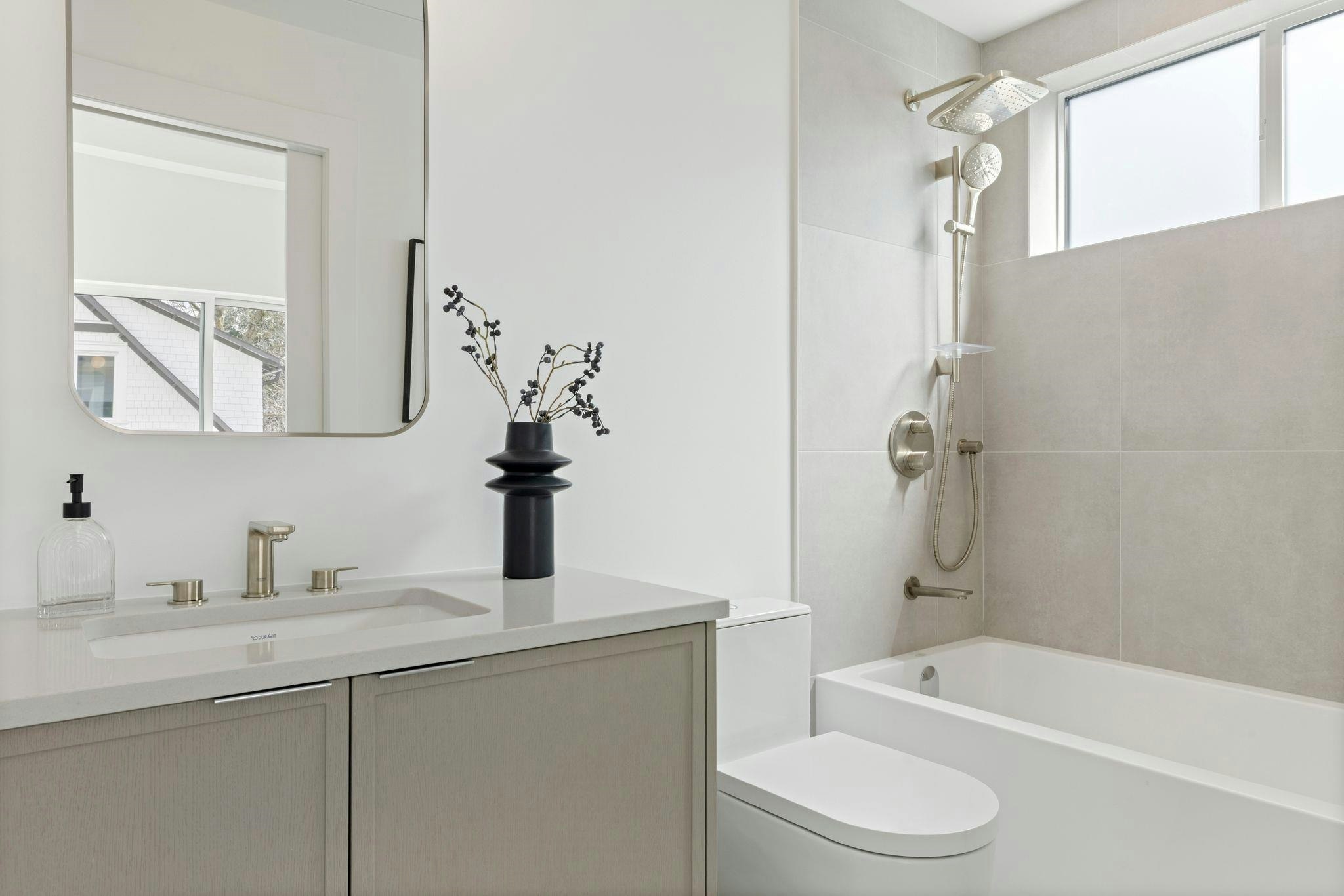 1-328 W 14th Street, North Vancouver, BC, V7M 1P6 - 9