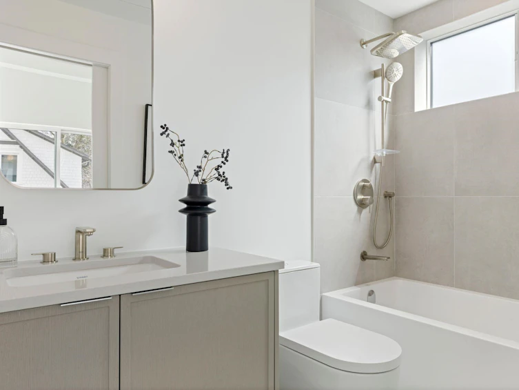 1-328 W 14th Street, North Vancouver, BC, V7M 1P6 - 9