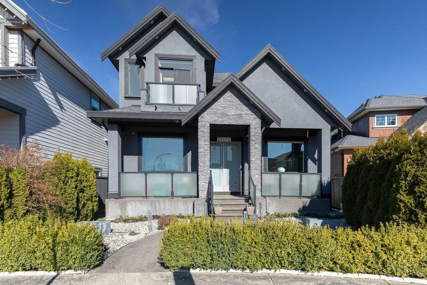 17457 2b Avenue, Surrey, BC, V3Z 6R9