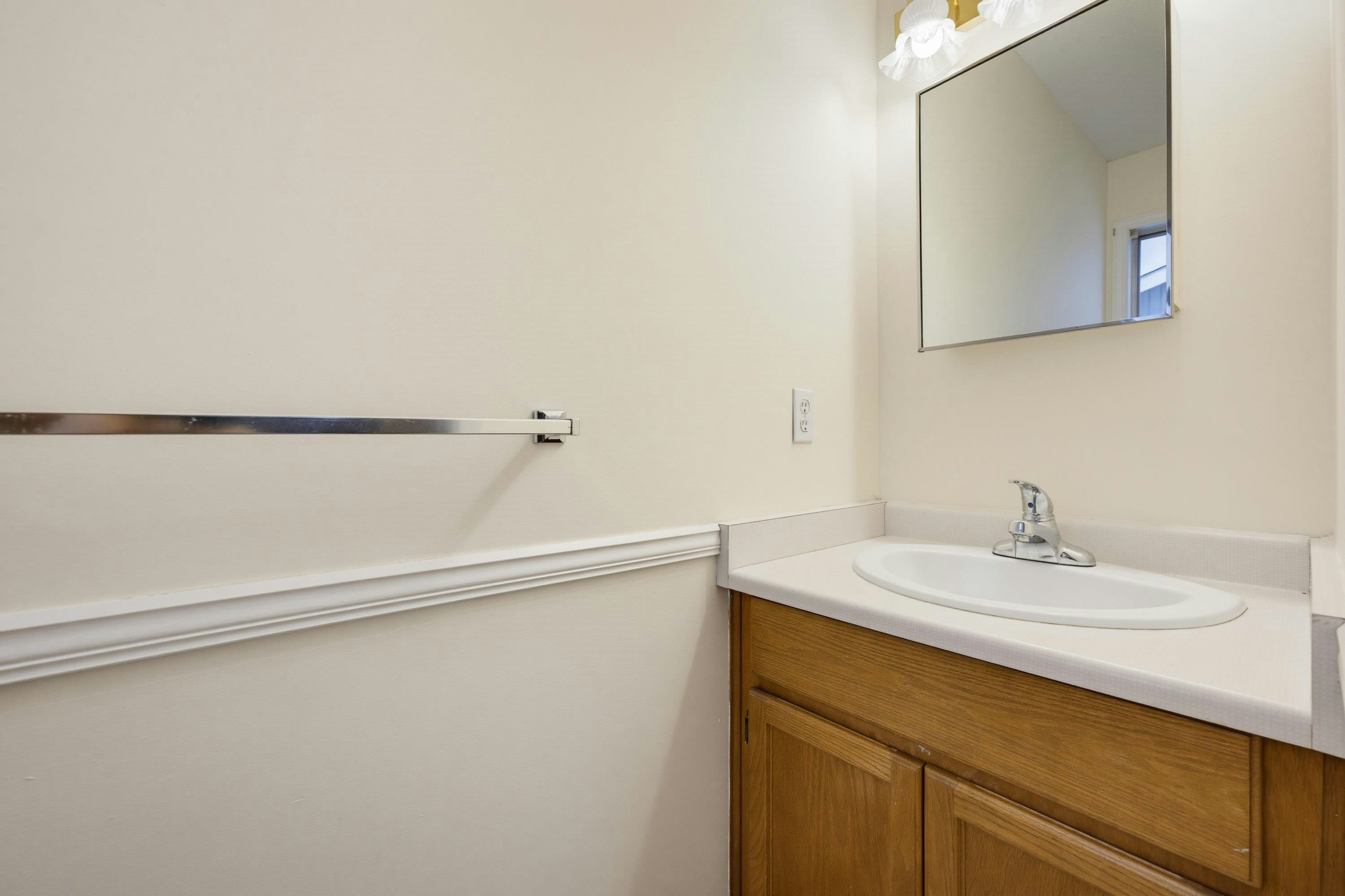 100-32691 Garibaldi Drive, Abbotsford, BC, V2T 5T7 - 20