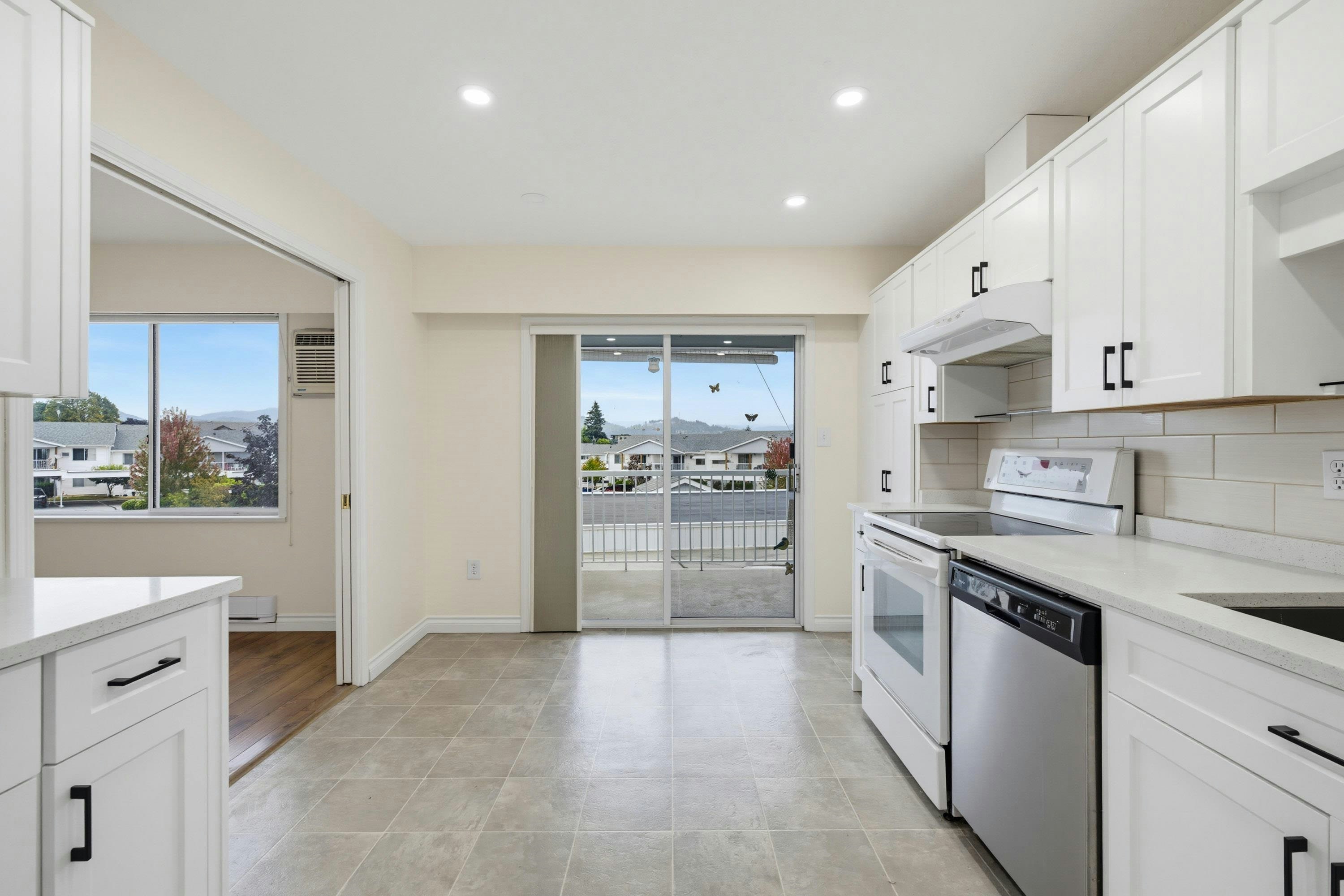 100-32691 Garibaldi Drive - 5