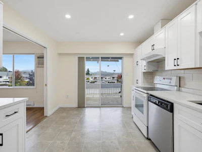 100-32691 Garibaldi Drive - 5