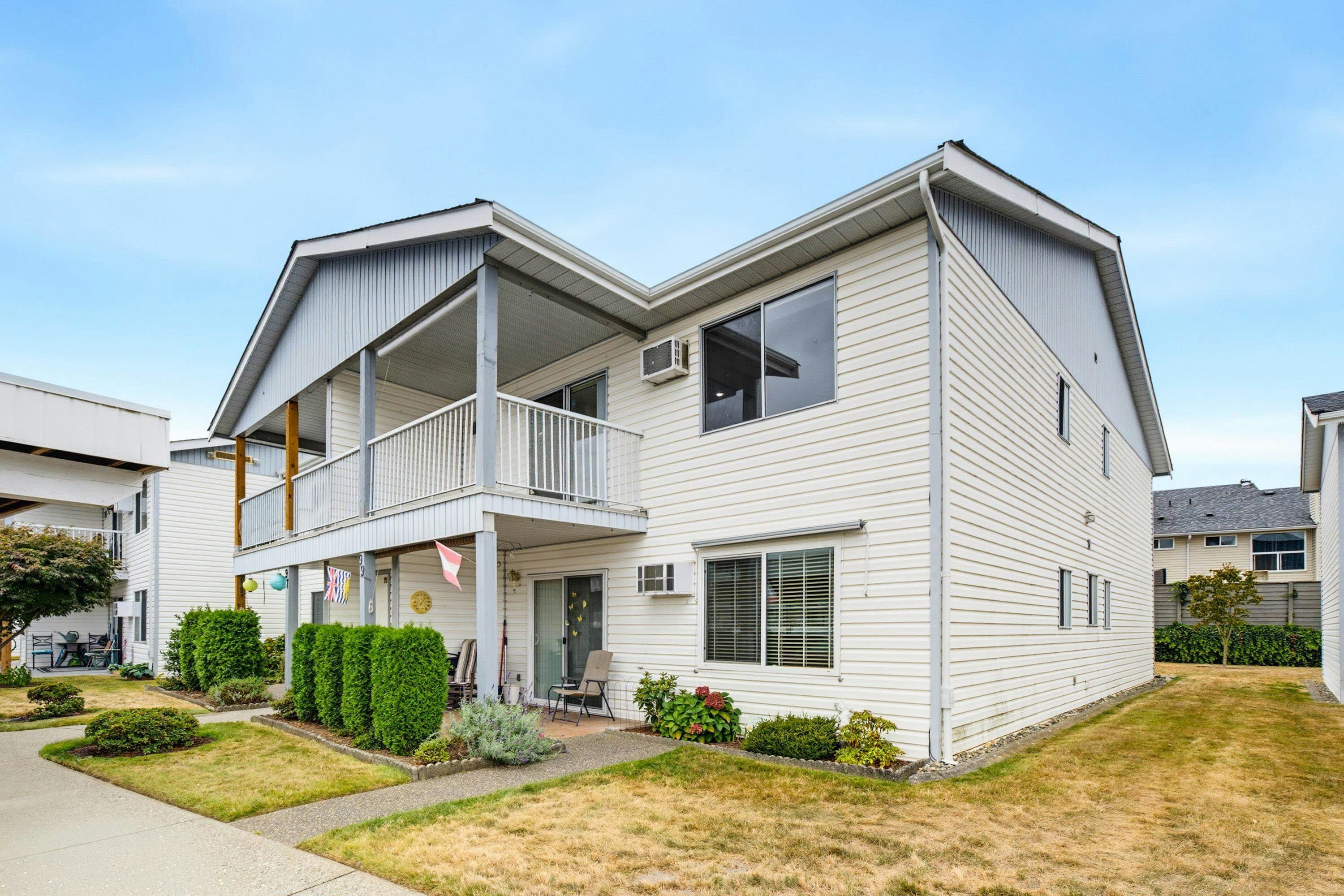 100-32691 Garibaldi Drive, Abbotsford, BC, V2T 5T7