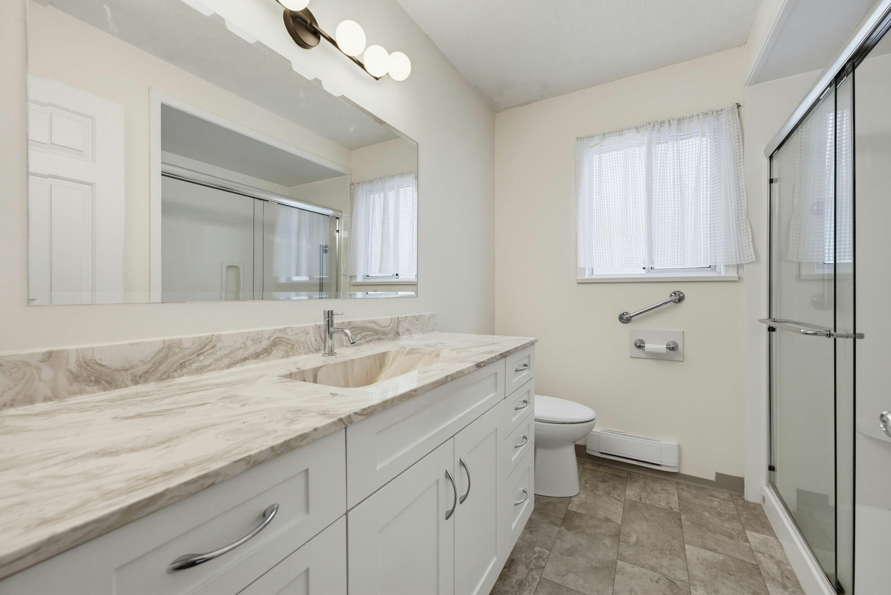 100-32691 Garibaldi Drive, Abbotsford, BC, V2T 5T7 - 17