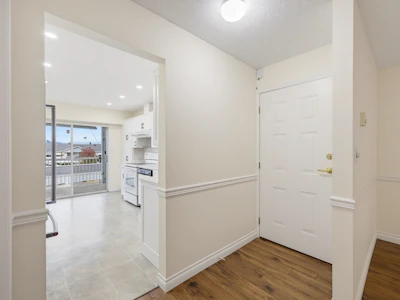 100-32691 Garibaldi Drive - 4