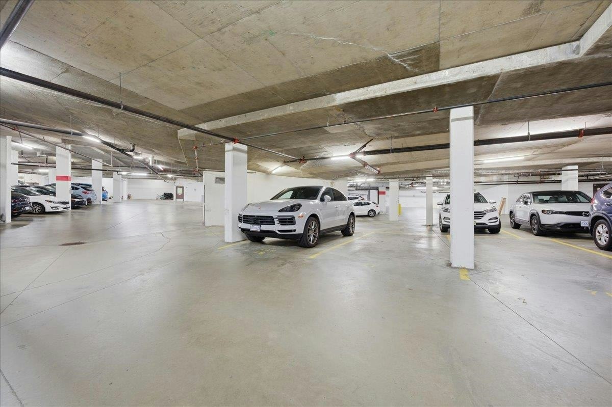 310-2966 Silver Springs Boulevard, Coquitlam, BC, V3E 3S1 - 38