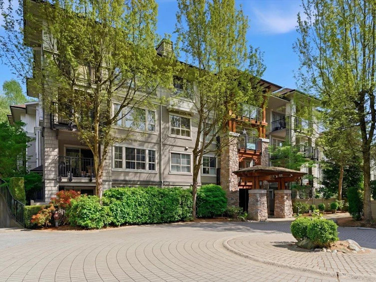 310-2966 Silver Springs Boulevard, Coquitlam, BC, V3E 3S1 - 2
