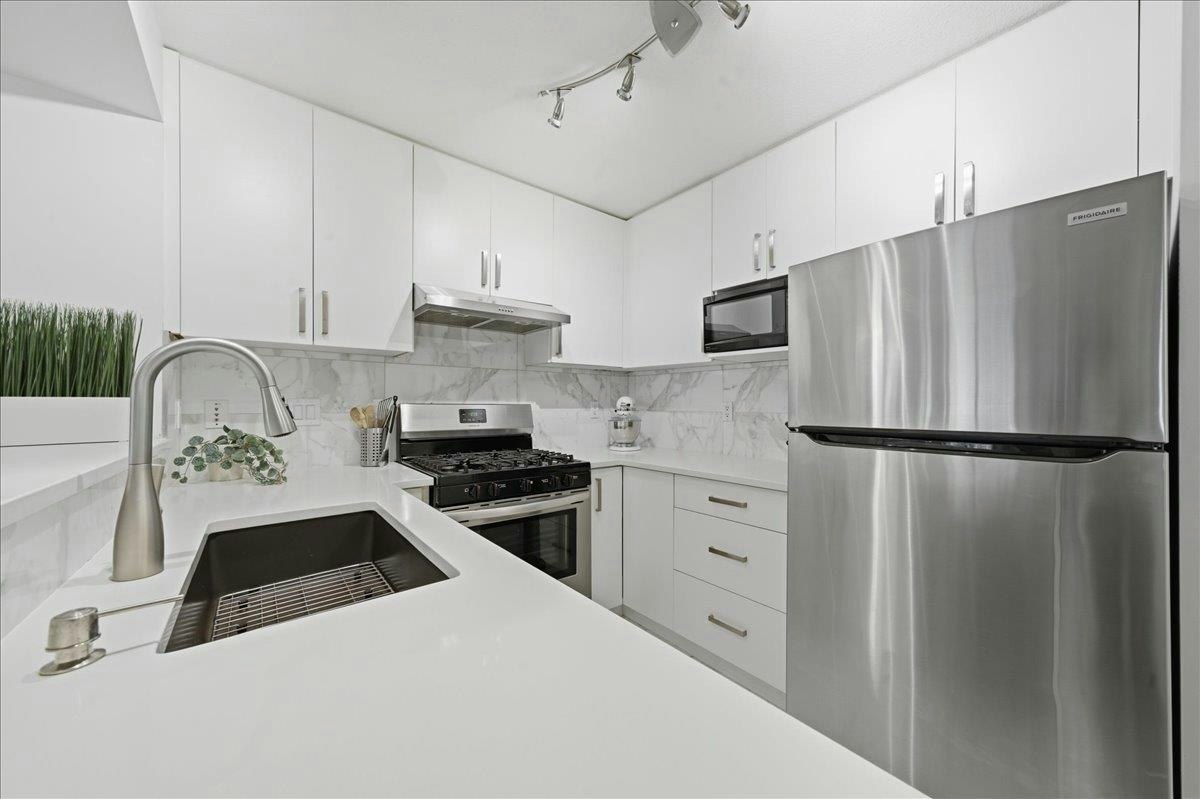 310-2966 Silver Springs Boulevard, Coquitlam, BC, V3E 3S1 - 5