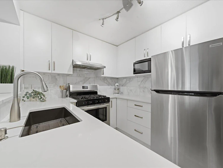310-2966 Silver Springs Boulevard, Coquitlam, BC, V3E 3S1 - 5