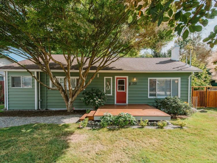 320 Cochrane Road, Gibsons, BC, V0N 1V8