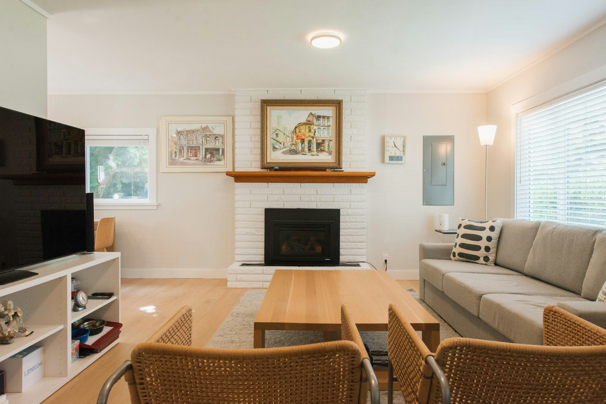 320 Cochrane Road - 5