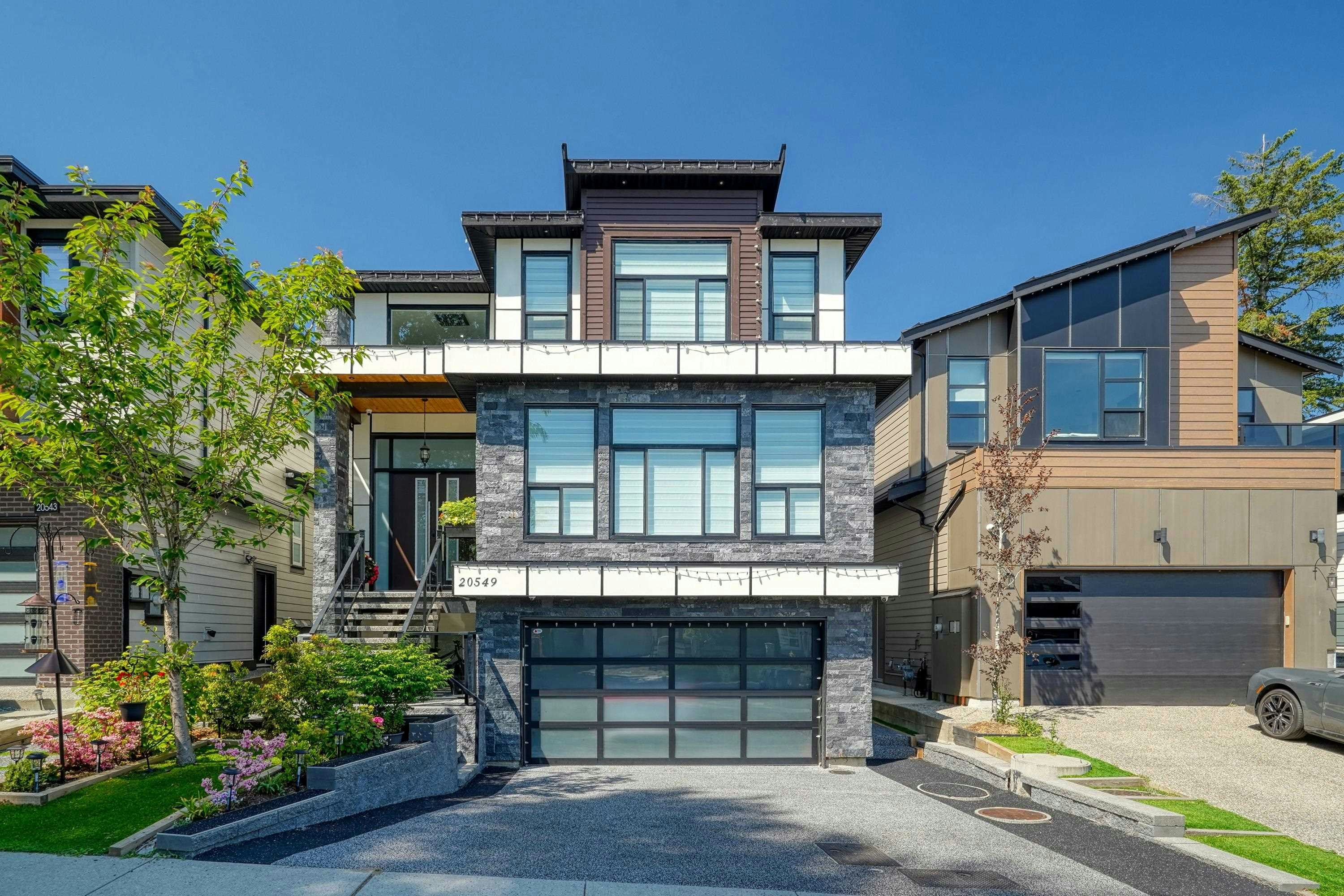 20549 70a Avenue, Langley, BC, V2Y 2J9