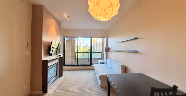 608-7368 Sandborne Avenue, Burnaby, BC, V3N 5C5 - 5