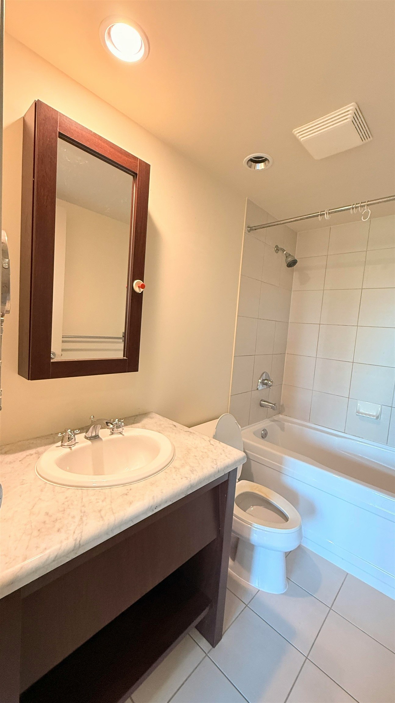 608-7368 Sandborne Avenue, Burnaby, BC, V3N 5C5 - 9