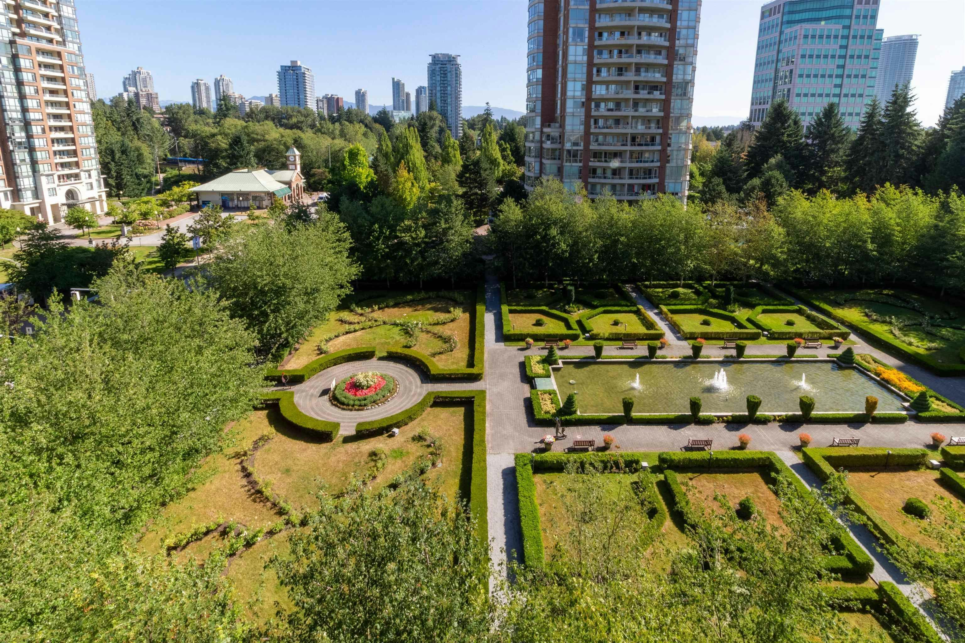 608-7368 Sandborne Avenue, Burnaby, BC, V3N 5C5 - 12