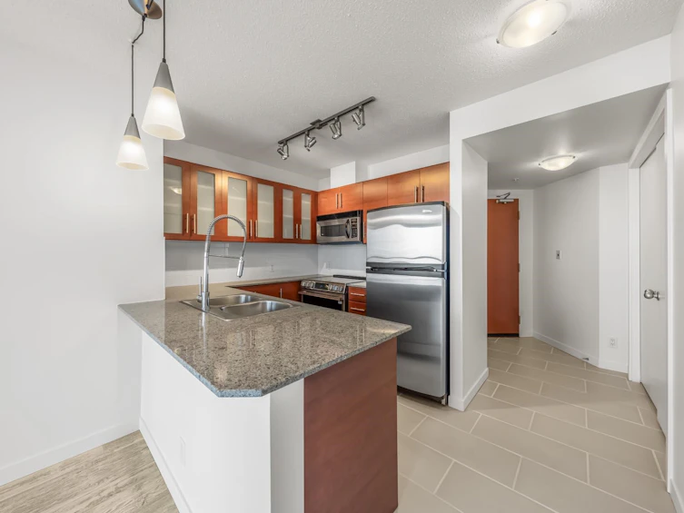 601-813 Agnes Street, New Westminster, BC, V3M 0A9 - 8