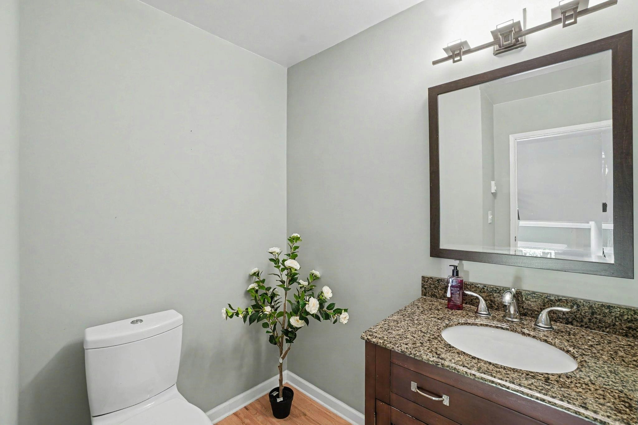 1868 W 15th Avenue, Vancouver, BC, V6J 2L1 - 8