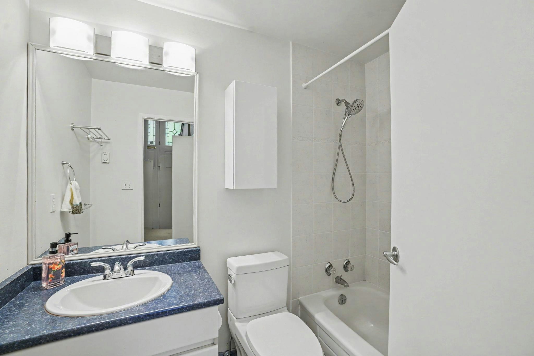 1868 W 15th Avenue, Vancouver, BC, V6J 2L1 - 22