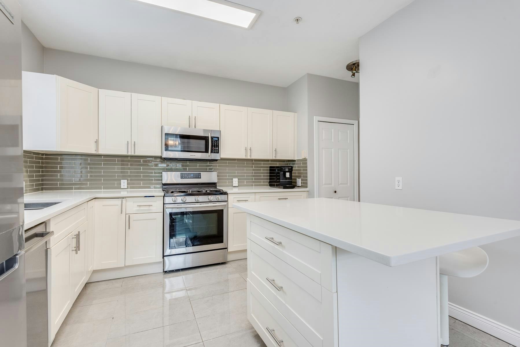 19777 Brighton Place, Pitt Meadows, BC, V3Y 2S5 - 16