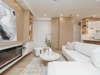 2-150 E 51st Avenue - 2