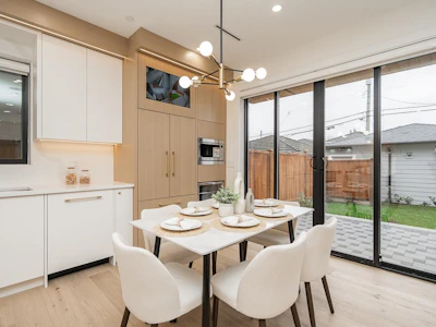 2-150 E 51st Avenue - 4