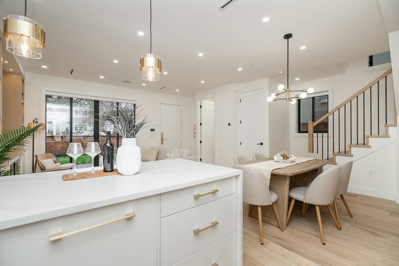 1-150 E 51st Avenue, Vancouver, BC, V5X 1C3 - 15