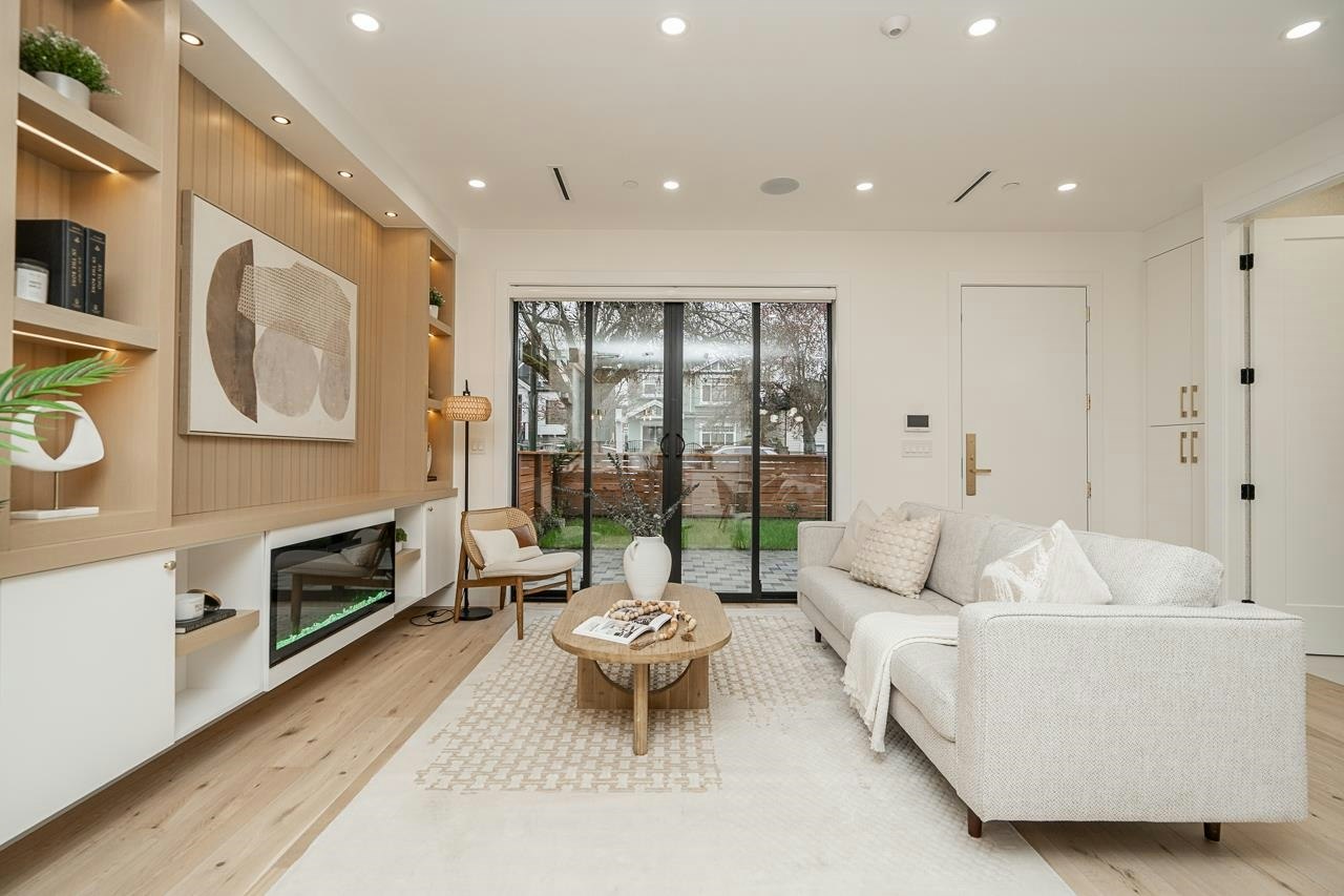 1-150 E 51st Avenue - 4