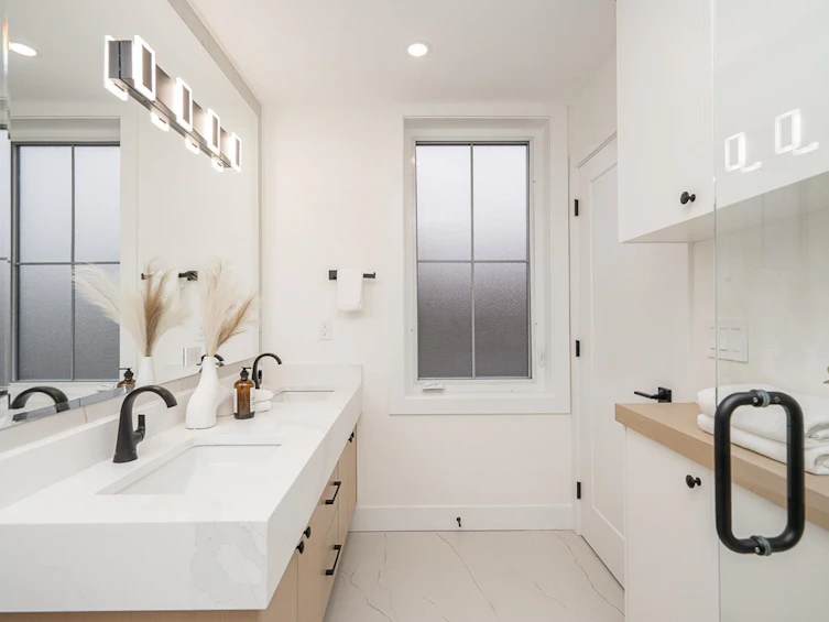 1-150 E 51st Avenue, Vancouver, BC, V5X 1C3 - 23
