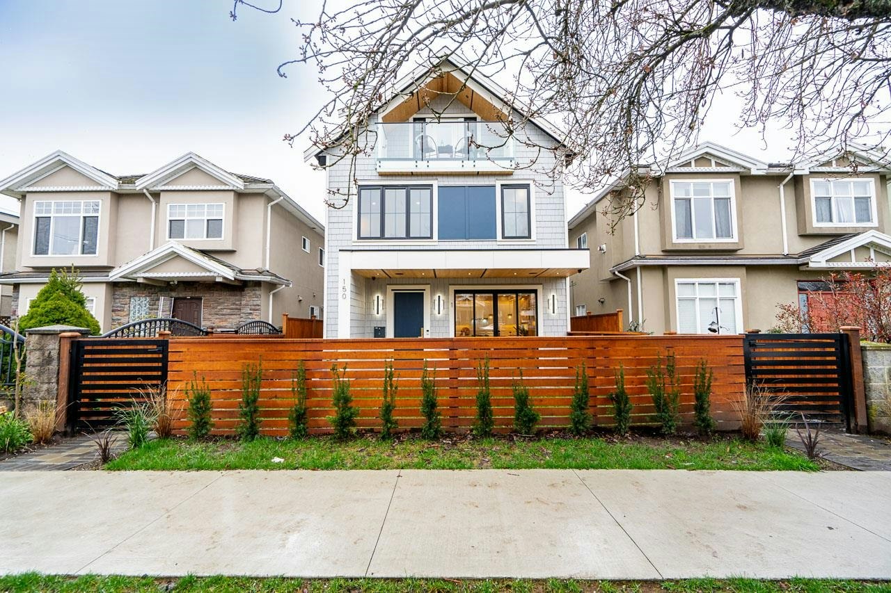 1-150 E 51st Avenue, Vancouver, BC, V5X 1C3