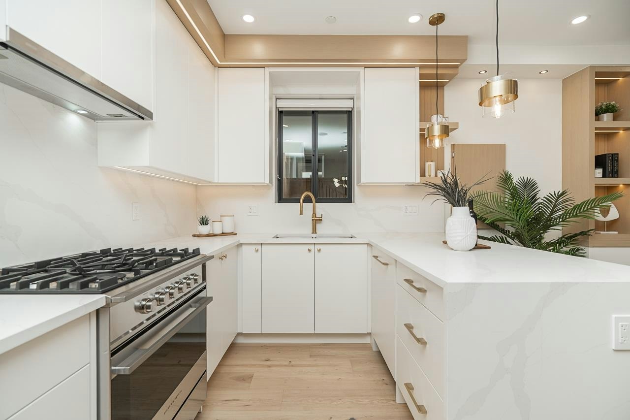 1-150 E 51st Avenue, Vancouver, BC, V5X 1C3 - 13