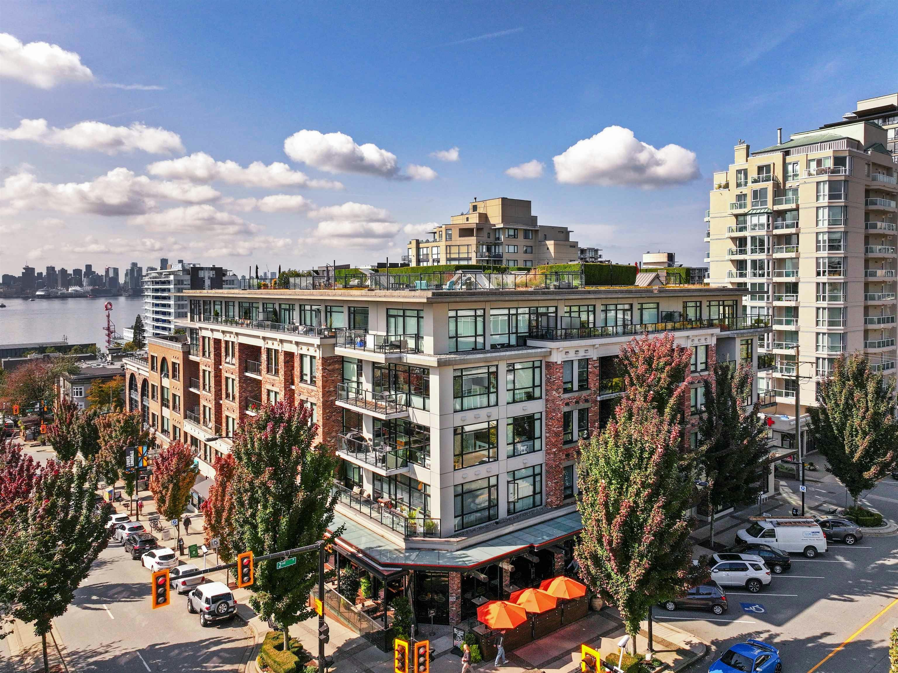 414-105 W 2nd Street, North Vancouver, BC, V7M 0E3