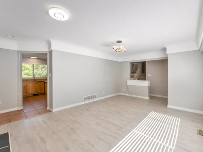 10291 Caithcart Road - 5