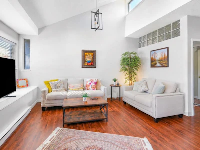 309-125 W 18th Street - 2