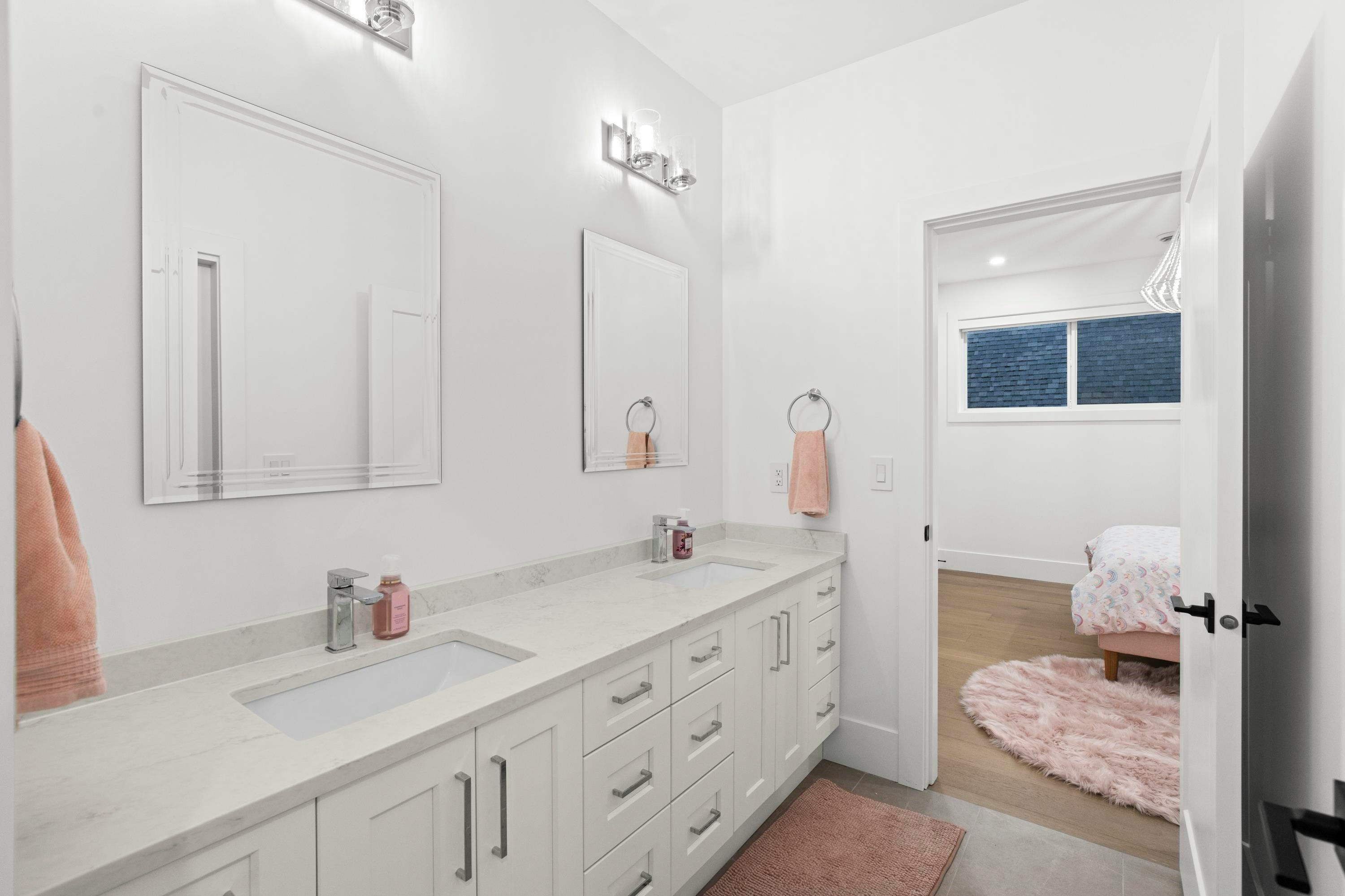 13026 16 Avenue, Surrey, BC, V4A 1N9 - 26