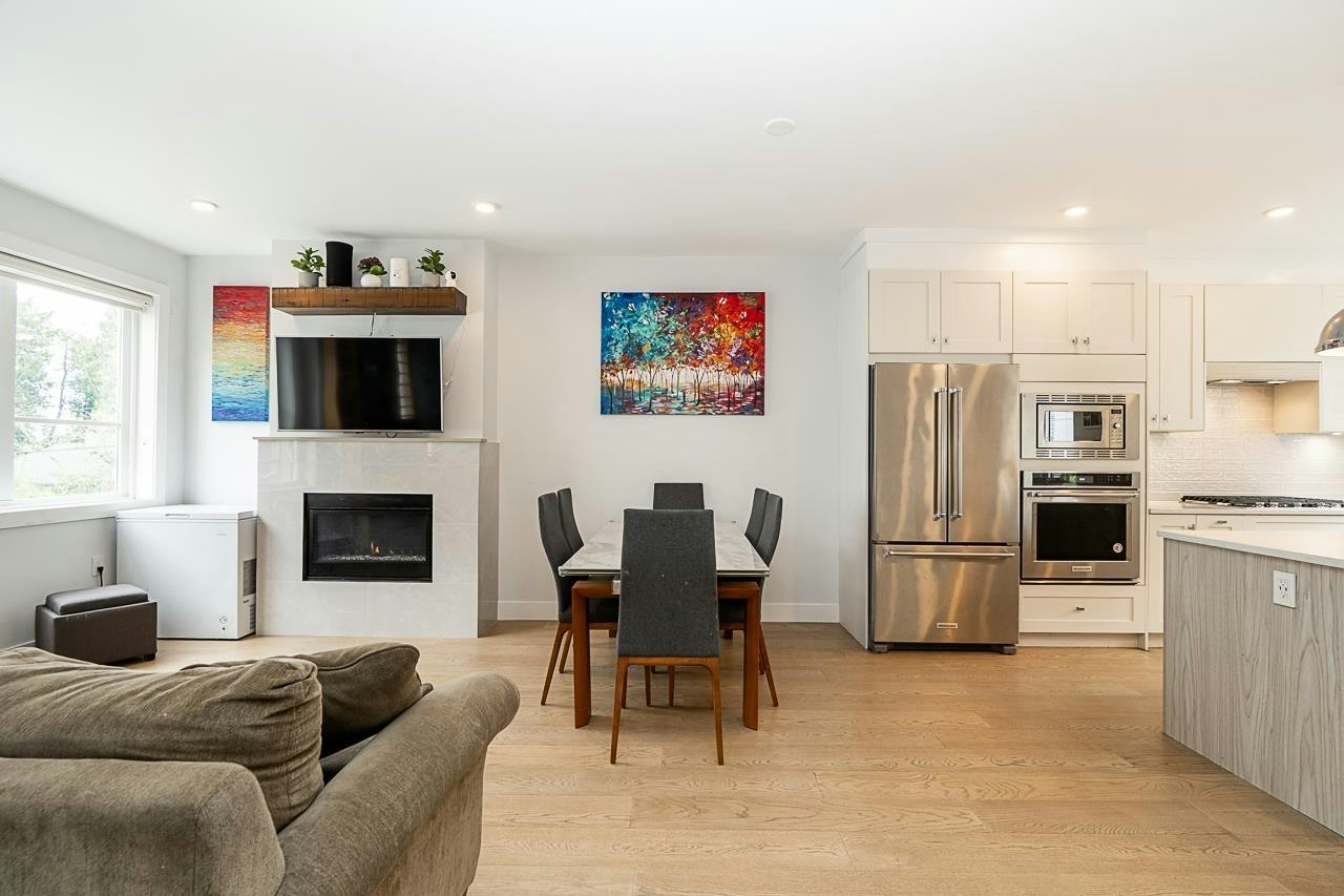 26-5377 8a Avenue - 3