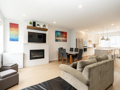 26-5377 8a Avenue - 5