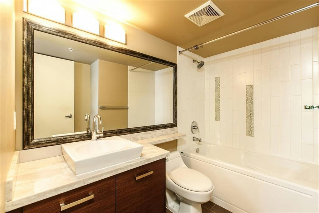 301-2959 Glen Drive, Coquitlam, BC, V3B 0B8 - 12