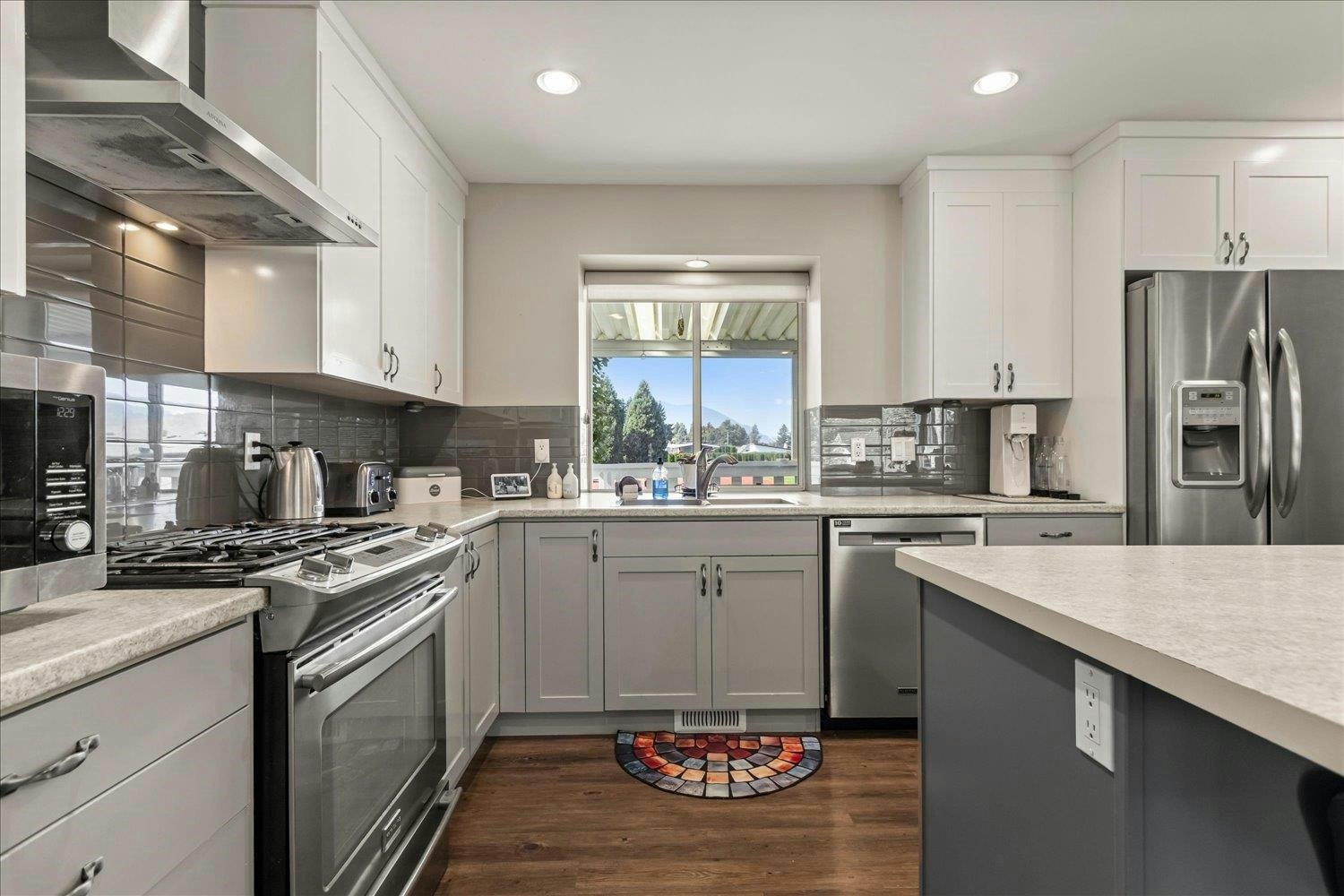 6445 Silverthorne Road, Chilliwack, BC, V2R 2N6 - 6