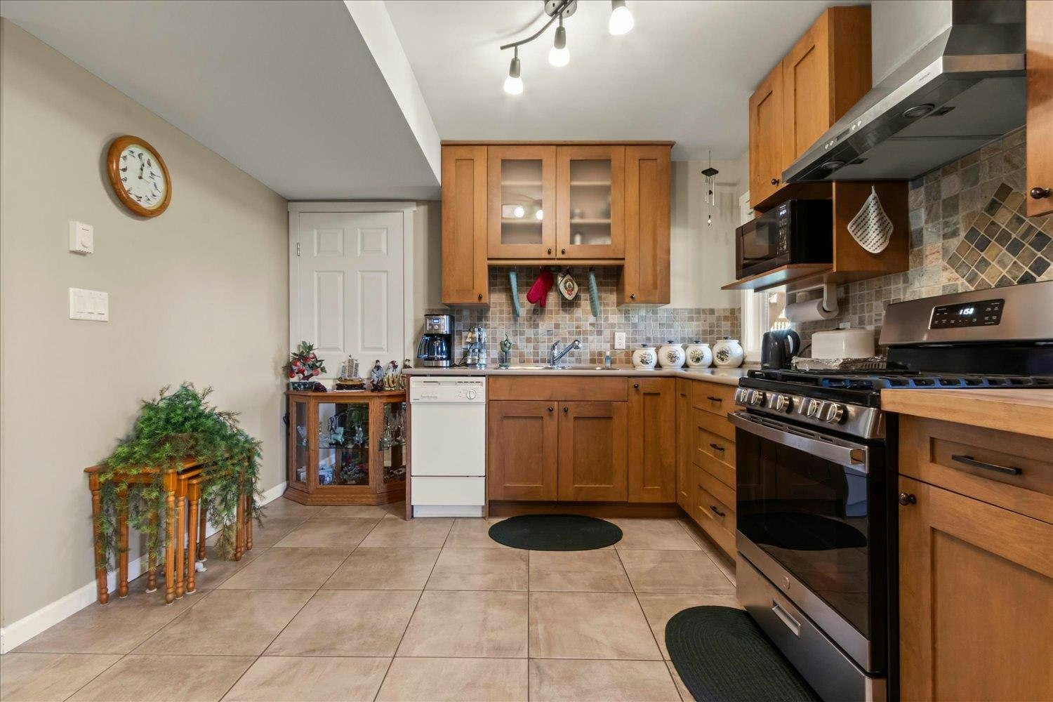 6445 Silverthorne Road, Chilliwack, BC, V2R 2N6 - 15