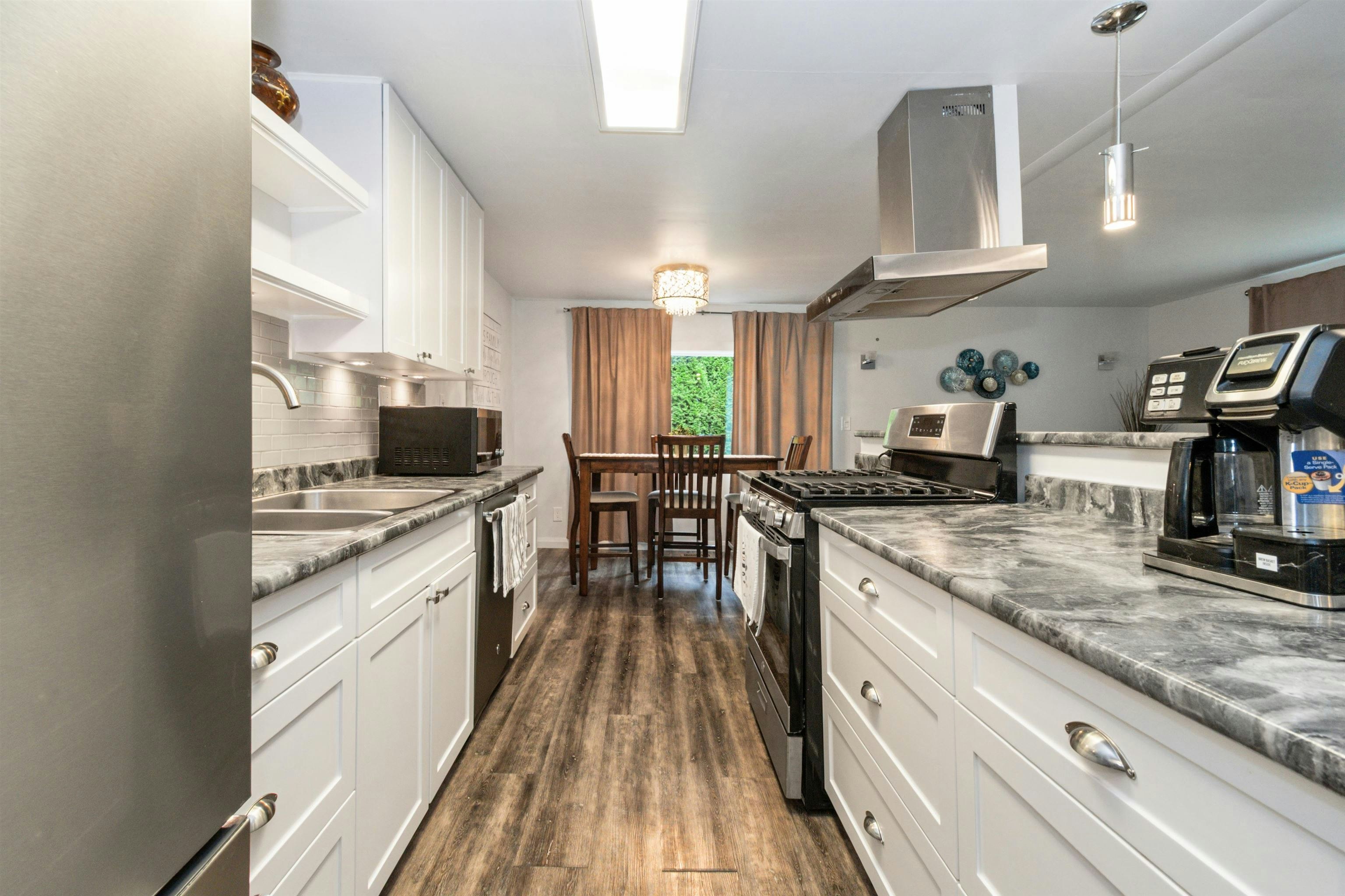 411 Emerald Avenue, Harrison Hot Springs, BC, V0M 1K0 - 9