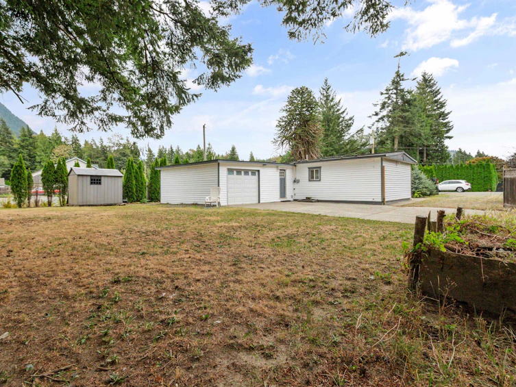 411 Emerald Avenue, Harrison Hot Springs, BC, V0M 1K0 - 34