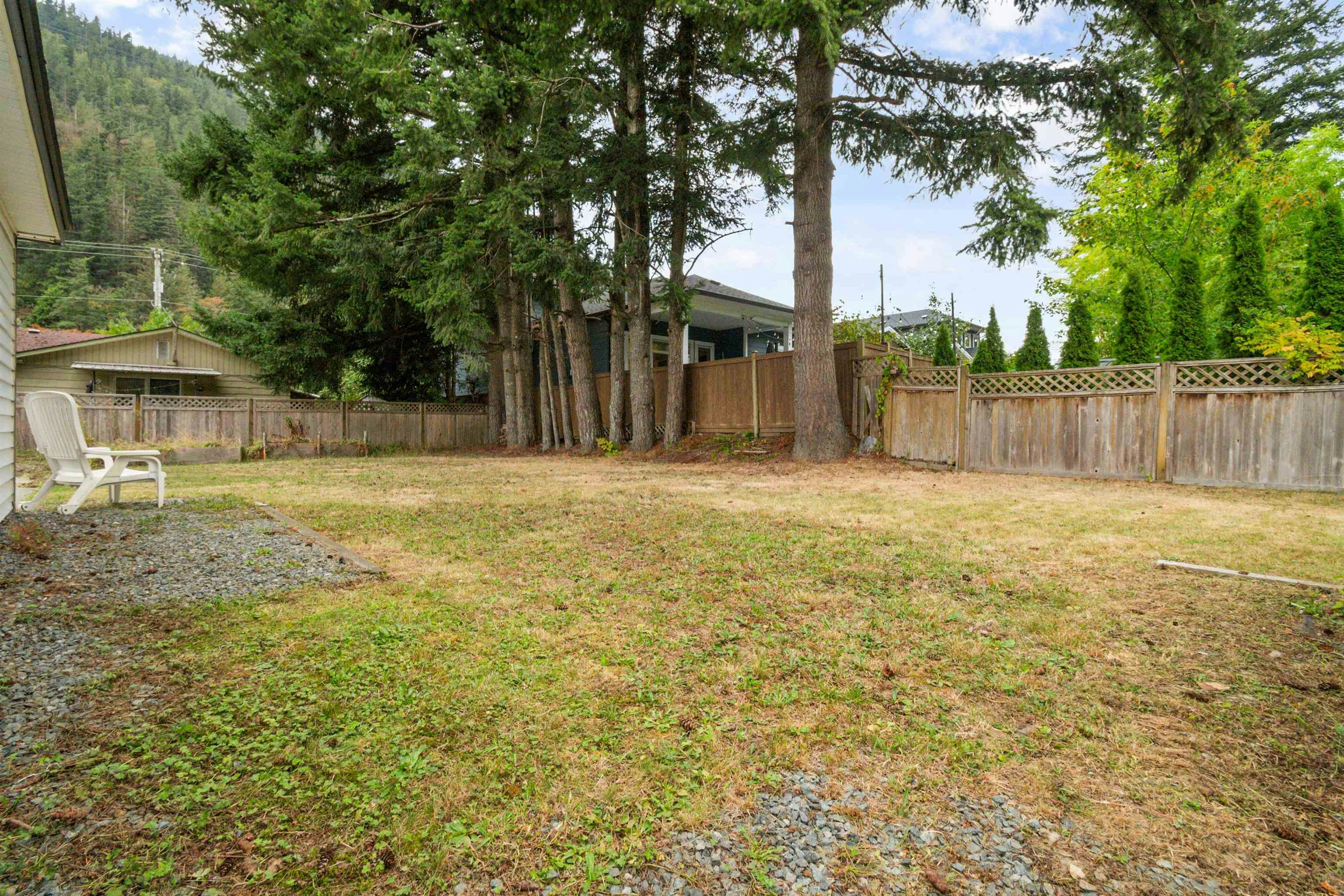 411 Emerald Avenue, Harrison Hot Springs, BC, V0M 1K0 - 36
