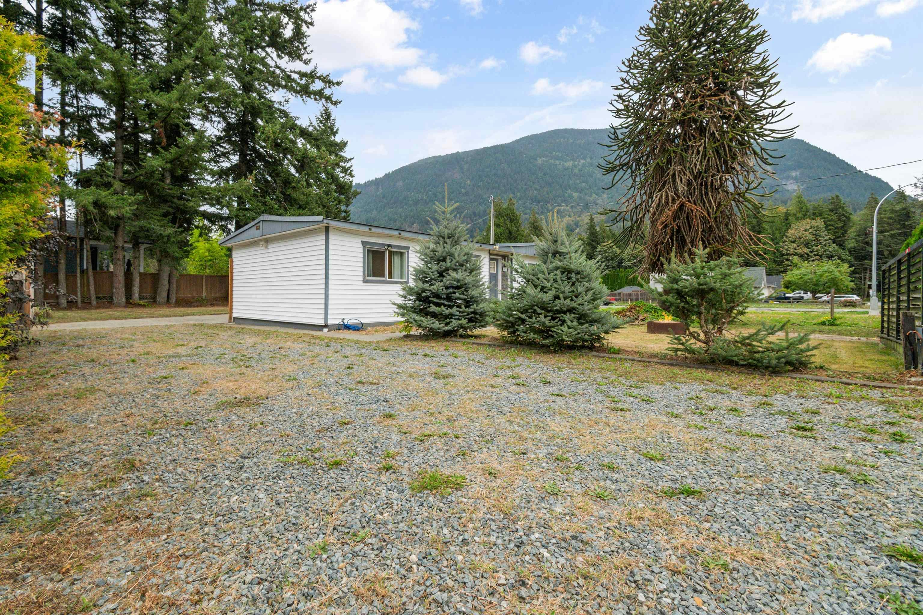 411 Emerald Avenue, Harrison Hot Springs, BC, V0M 1K0 - 31