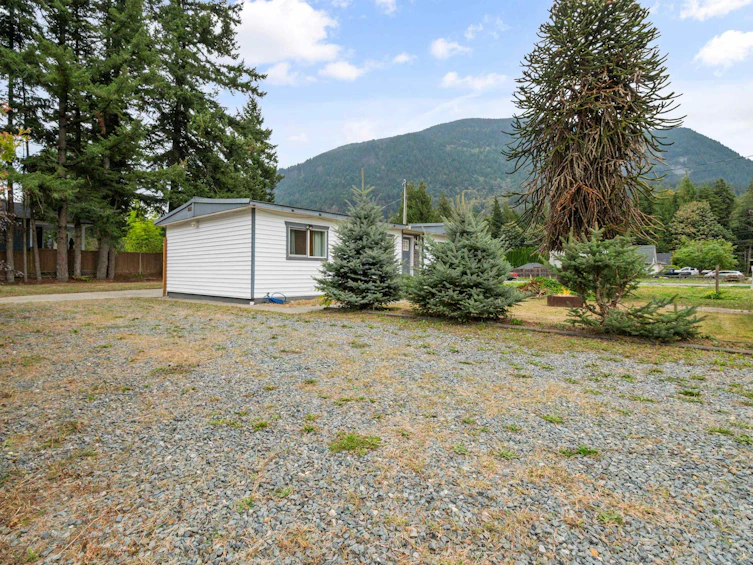 411 Emerald Avenue, Harrison Hot Springs, BC, V0M 1K0 - 31