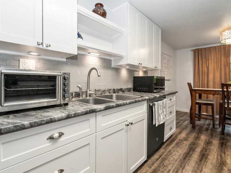 411 Emerald Avenue, Harrison Hot Springs, BC, V0M 1K0 - 10