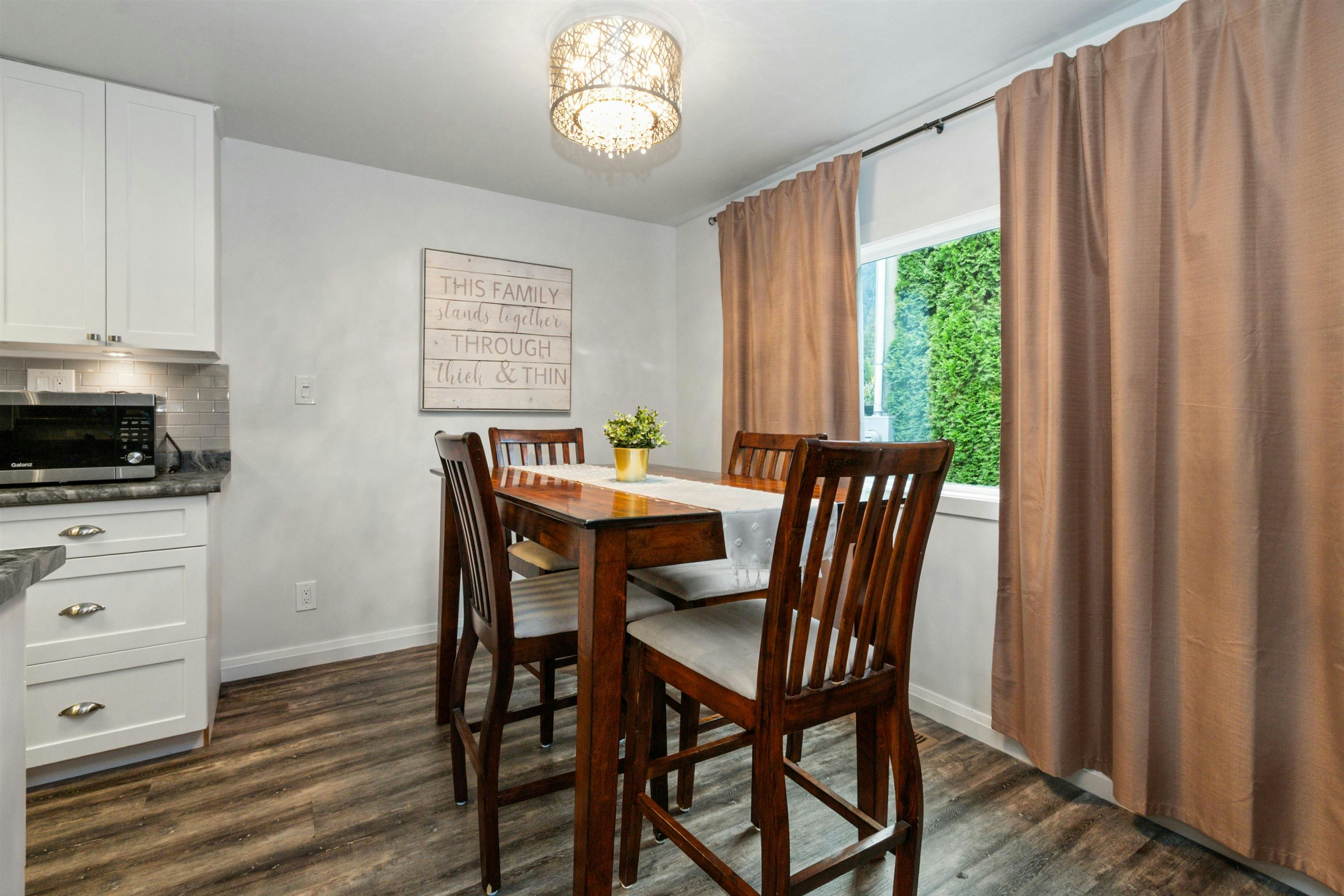 411 Emerald Avenue, Harrison Hot Springs, BC, V0M 1K0 - 12