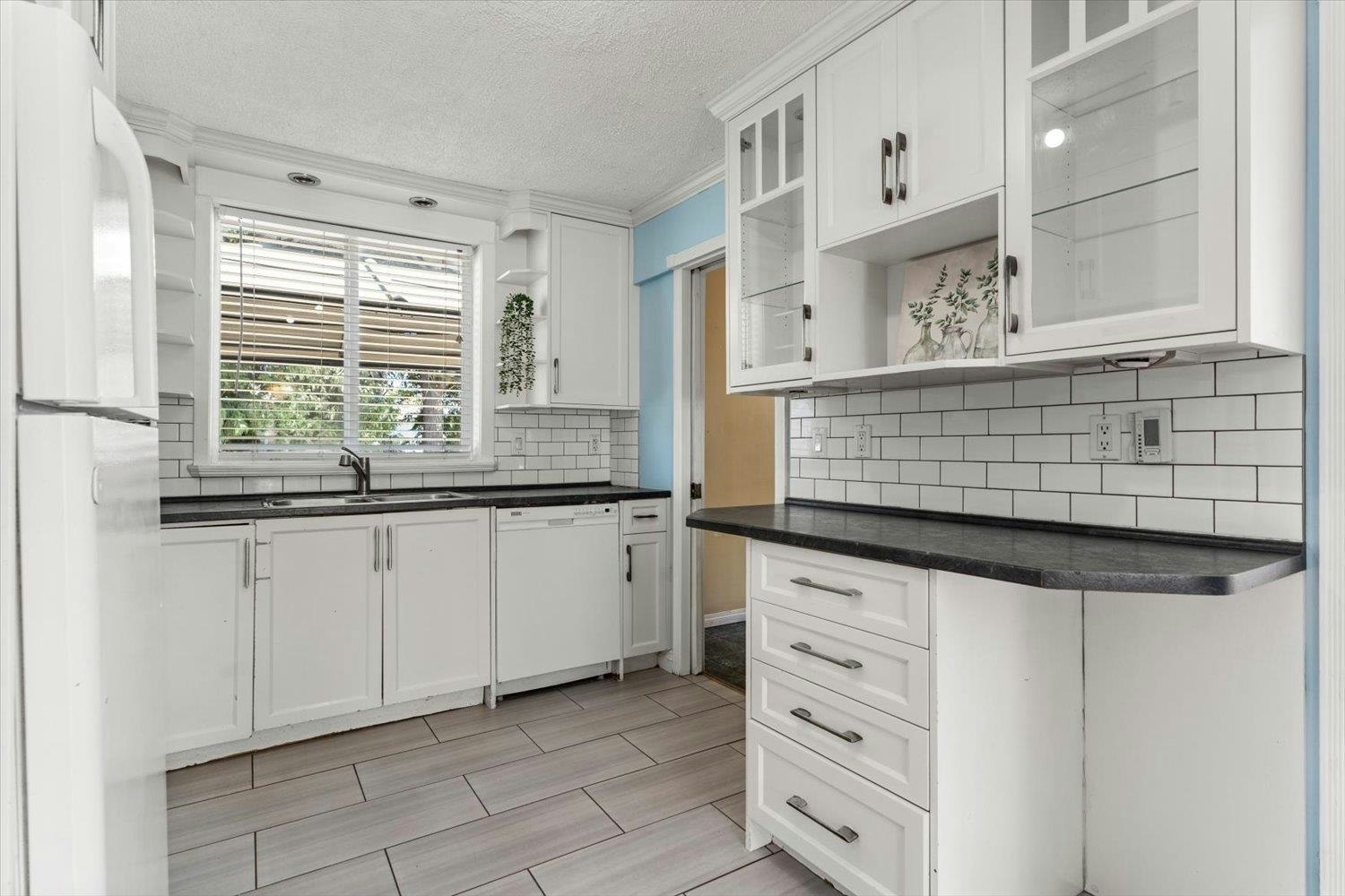 9260 Mcnaught Road, Chilliwack, BC, V2P 6E6 - 7